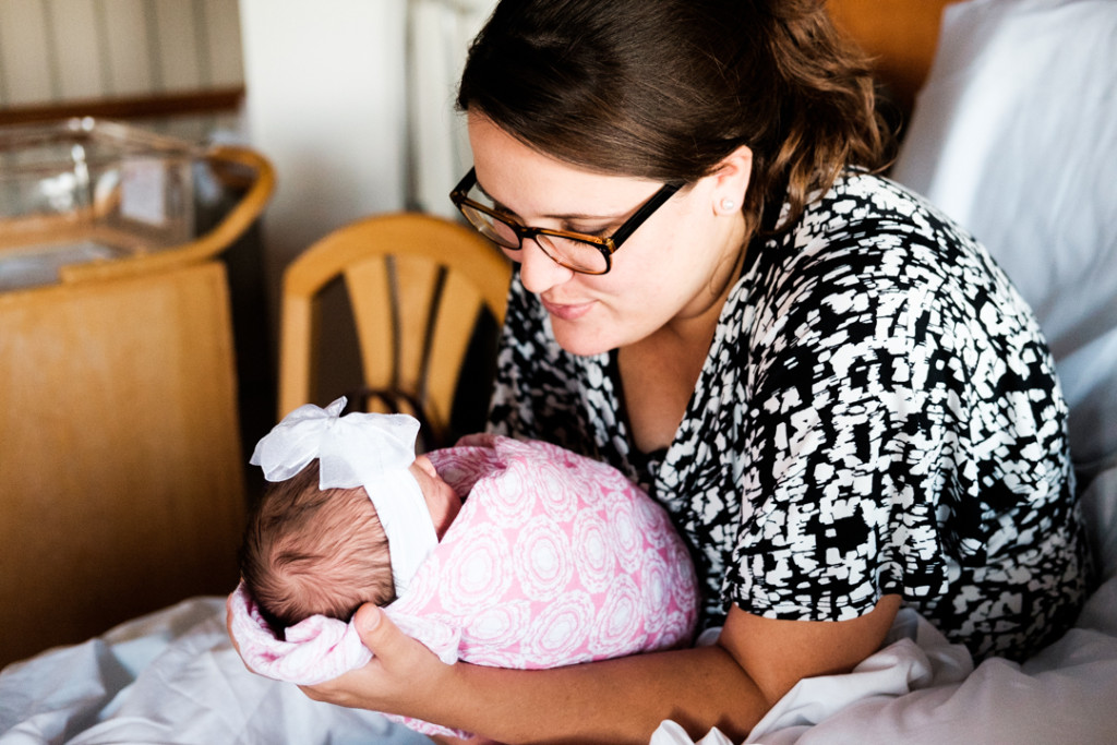 bay city mi newborn photographer - lu -004