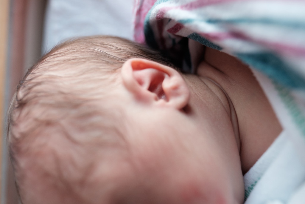 bay city mi newborn photographer - lu -018